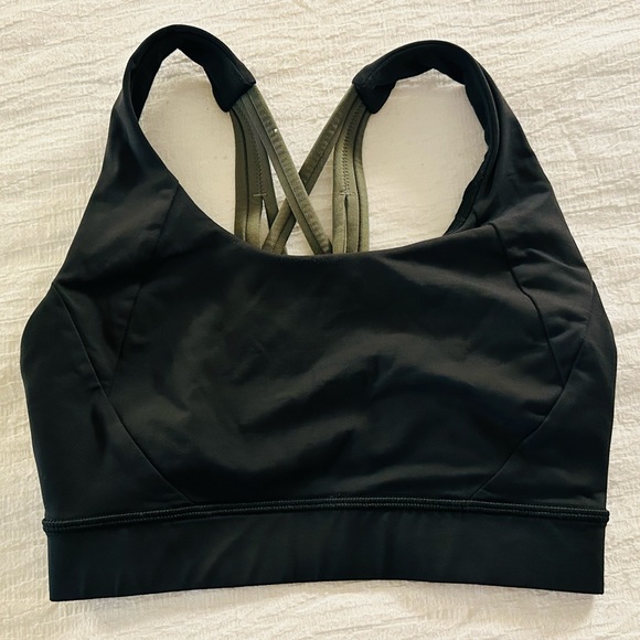 Lululemon Black and Green Sports Bra - Picture 1 of 4
